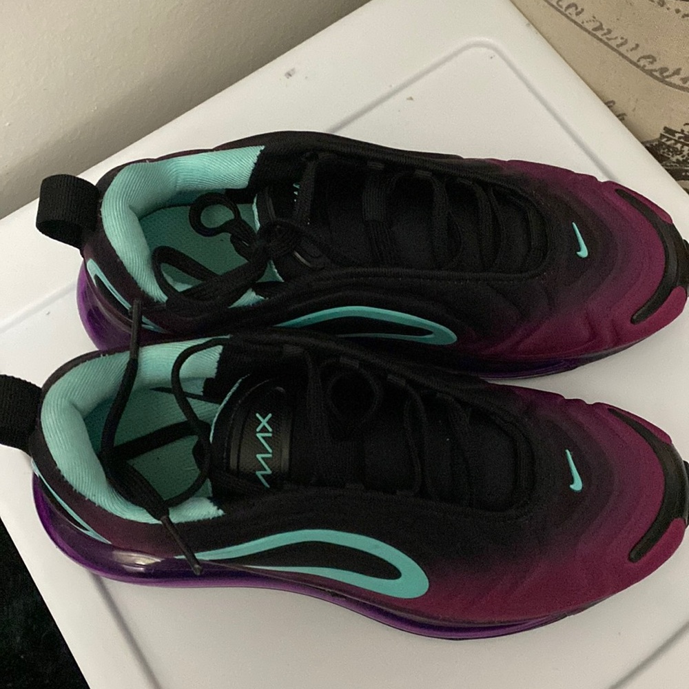 Girls Nike sneakers